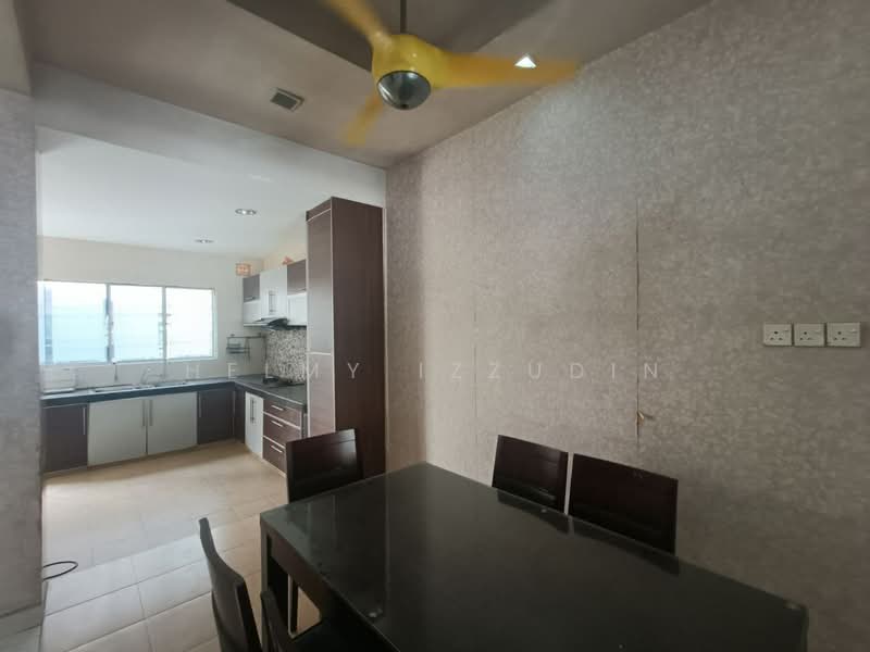 2-storey Terraced House for Sale in U16, Taman Bukit Subang (Shah Alam) - HELMY IZZUDIN - Kitchen - PropertyGuru.com.my