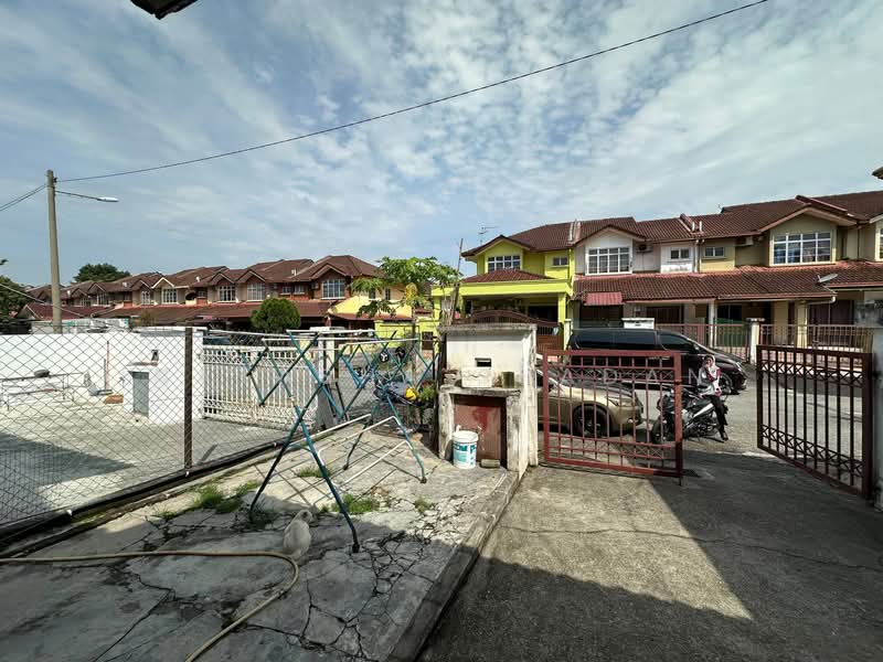 2-storey Terraced House for Sale in Sungai Buloh (Selangor) - Natasha Shadan - Exterior - PropertyGuru.com.my
