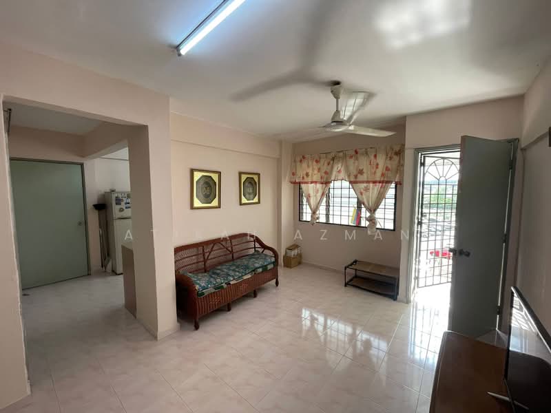 Pangsapuri Putra Harmoni untuk Untuk Dijual - RM 260,000, Feb 2026 - Living Room - PropertyGuru.com.my