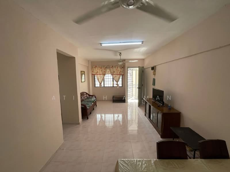 Pangsapuri Putra Harmoni untuk Untuk Dijual - RM 260,000, Feb 2026 - Living Room - PropertyGuru.com.my