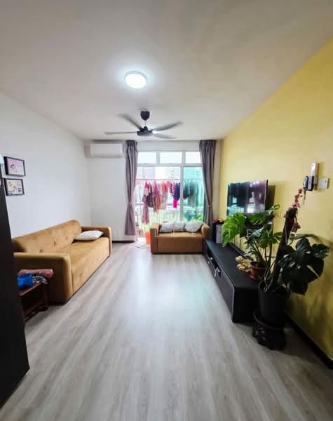 Apartment for Sale at Lake View Suites - Michelle Tey - Living Room - PropertyGuru.com.my