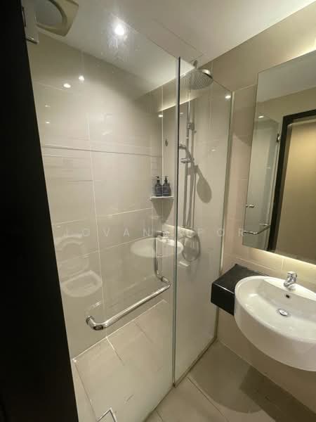 Centrestage Designer Suite untuk Untuk Disewa - RM 1,288 /bulan, Feb 2026 - Bathroom - PropertyGuru.com.my