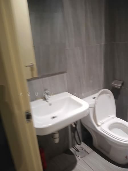 Condominium for Rent at The Hamilton - Azura Hariri - Bathroom - PropertyGuru.com.my