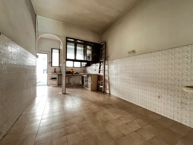 Terrace House Lorong Delima Greenlane Island Glades untuk Untuk Dijual - RM 935,000, Feb 2026 - Kitchen - PropertyGuru.com.my