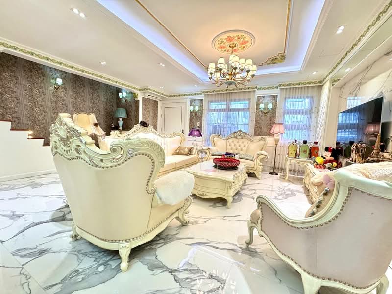 Cluster House for Sale in Taman Ekoflora (Johor Bahru) - Michelle Tey - Living Room - PropertyGuru.com.my