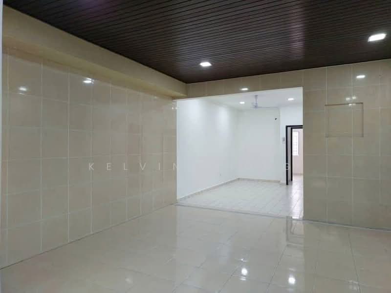 2-storey Terraced House for Sale in Taman Pakatan Jaya (Tambun) - Kelvin Chong - Interior - PropertyGuru.com.my
