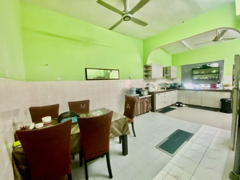 2-storey Terraced House for Sale in Taman Sinaran (Balakong) - Firdaussazwan Mustafa - Kitchen - PropertyGuru.com.my