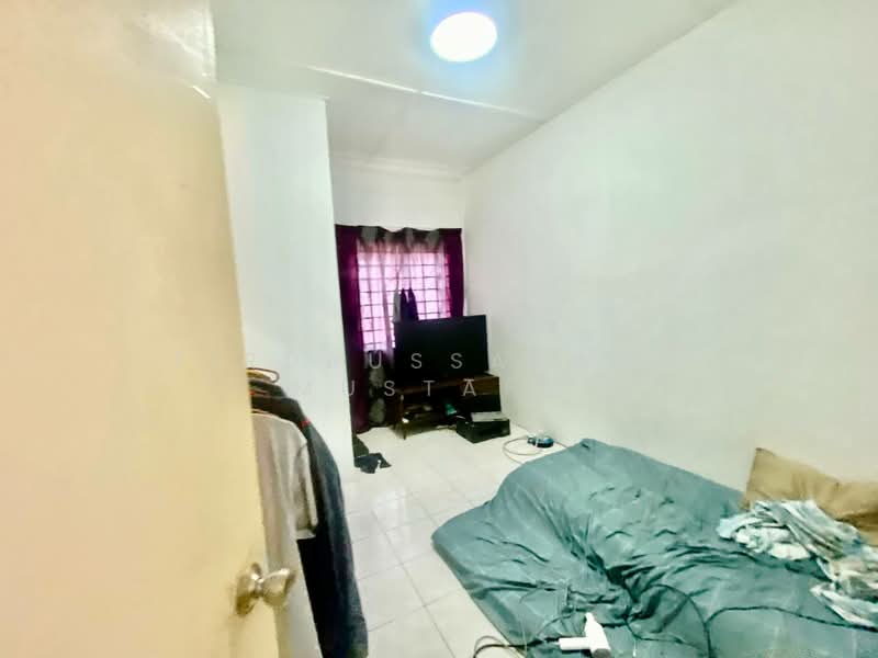 2-storey Terraced House for Sale in Taman Sinaran (Balakong) - Firdaussazwan Mustafa - Bedroom - PropertyGuru.com.my