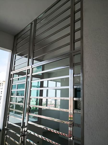 The H2O Condominium untuk Untuk Disewa - RM 1,800 /bulan, Feb 2026 - Balcony - PropertyGuru.com.my