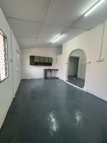 Taman Tuanku Jaafar, Senawang, Seremban, Negeri Sembilan untuk Untuk Dijual - RM 320,000, Mac 2026 - Kitchen - PropertyGuru.com.my