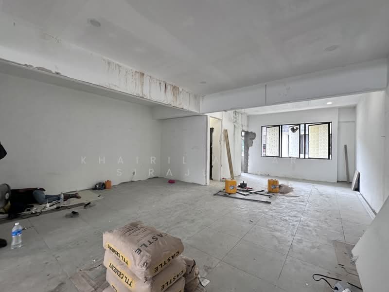 Shop / Office for Rent in Bukit Jelutong (Shah Alam) - Khairil Anwar Sirajudin - Interior - PropertyGuru.com.my