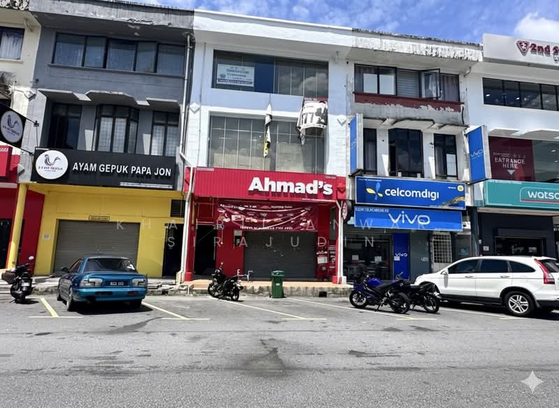 Shop / Office for Rent in Bukit Jelutong (Shah Alam) - Khairil Anwar Sirajudin - Exterior - PropertyGuru.com.my