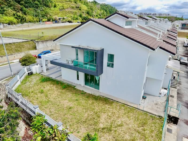 2-storey Terraced House for Sale in S2 Heights (Seremban 2) - Hassan Basri Suhaimi - Exterior - PropertyGuru.com.my