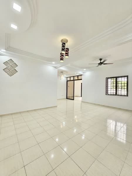 2-storey Terraced House for Sale in Taman Desa Cemerlang (Ulu Tiram) - Yik Tat - PropertyGuru.com.my