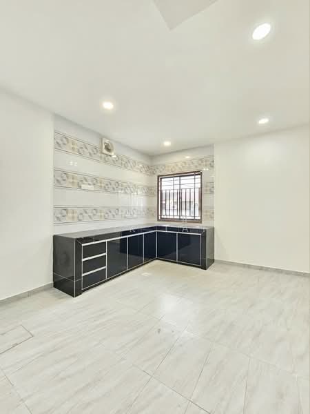 2-storey Terraced House for Sale in Taman Desa Cemerlang (Ulu Tiram) - Yik Tat - PropertyGuru.com.my