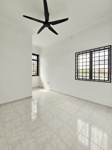 2-storey Terraced House for Sale in Taman Desa Cemerlang (Ulu Tiram) - Yik Tat - PropertyGuru.com.my