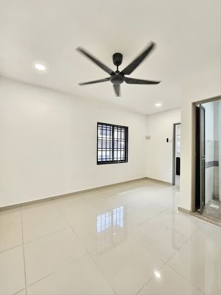 2-storey Terraced House for Sale in Taman Desa Cemerlang (Ulu Tiram) - Yik Tat - PropertyGuru.com.my