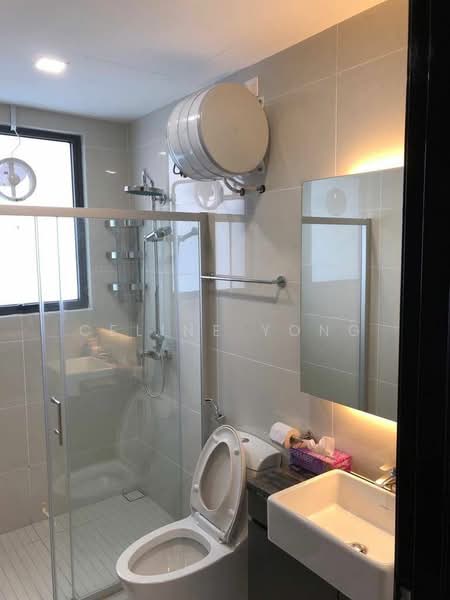 Condominium for Rent at Lovell @ Country Garden Danga Bay - Celine Yong - Bathroom - PropertyGuru.com.my