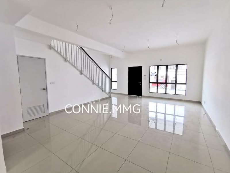 2-storey Terraced House for Sale in Setia Alam (Selangor) - MC Soh - Living Room - PropertyGuru.com.my