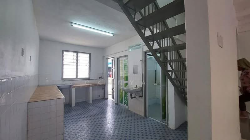 2-storey Terraced House for Sale in Ipoh (Perak) - Ck Nyau - Kitchen - PropertyGuru.com.my
