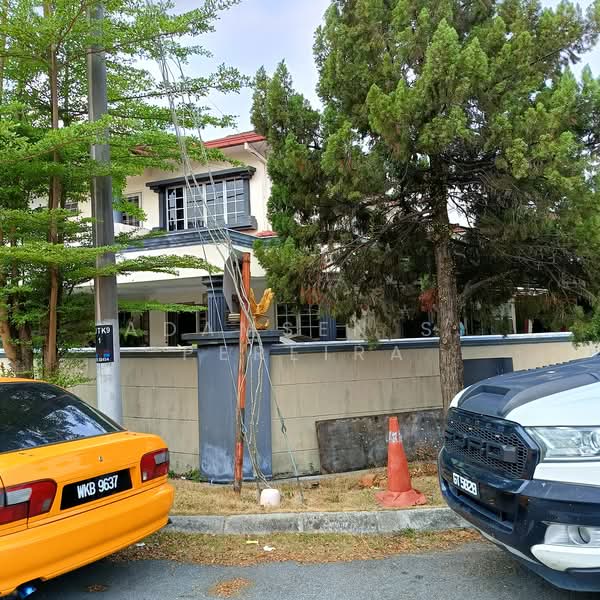 Semi-Detached House for Sale in Balakong (Selangor) - Adamsen S. Pereira - Exterior - PropertyGuru.com.my