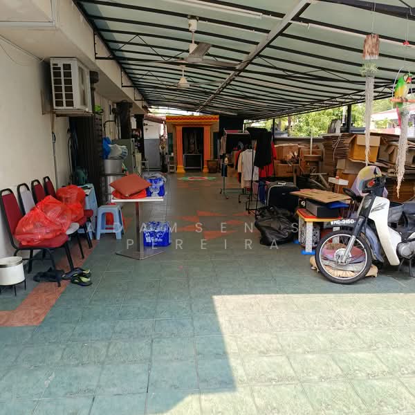 Semi-Detached House for Sale in Balakong (Selangor) - Adamsen S. Pereira - Exterior - PropertyGuru.com.my