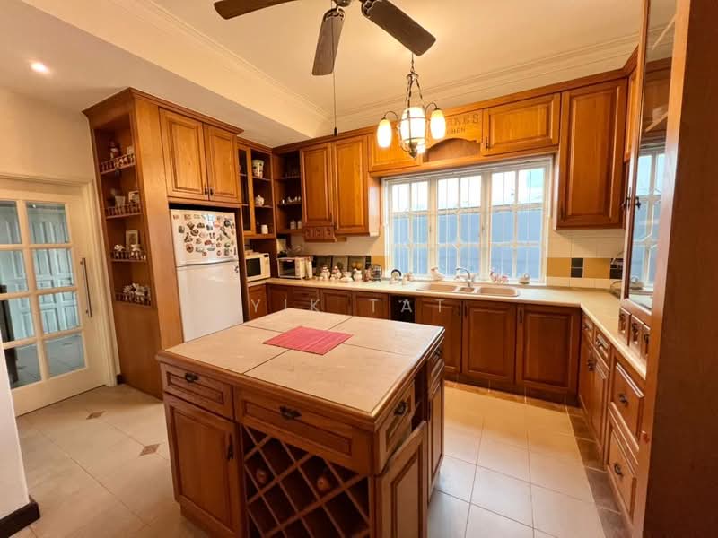 Bungalow for Sale in Taman Abad (Johor Bahru) - Yik Tat - Kitchen - PropertyGuru.com.my