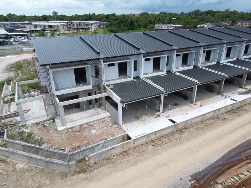 2-storey Terraced House for Sale in Moyan (Kuching) - Leslie Loi - Exterior - PropertyGuru.com.my