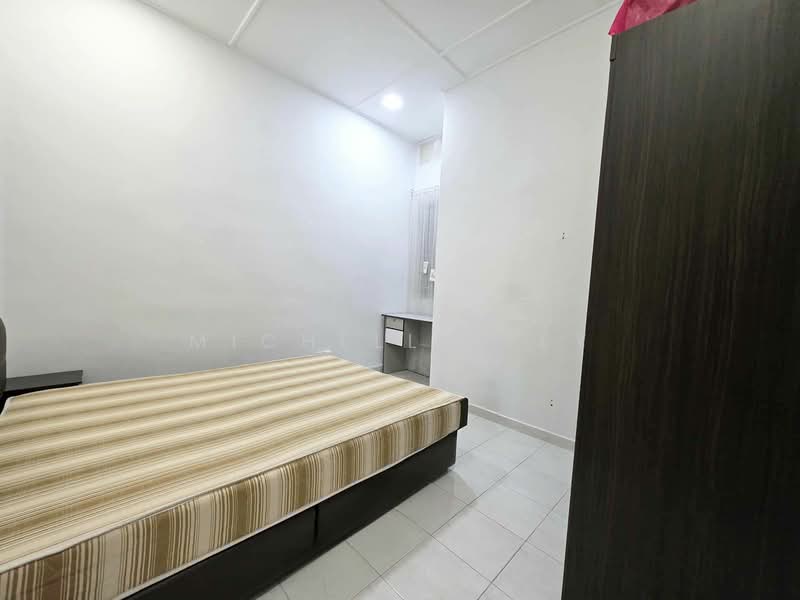 1-storey Terraced House for Sale in Taman Johor Jaya (Johor Bahru) - Michelle Tey - Bedroom - PropertyGuru.com.my