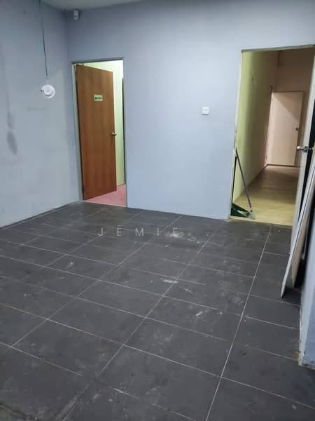 Taman Johor Jaya untuk Untuk Disewa - RM 4,000 /bulan, Mac 2026 - Interior - PropertyGuru.com.my