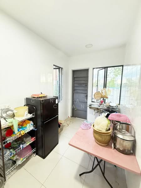 Semi-Detached House for Sale in Johor Bahru (Johor) - Constance Chan - Kitchen - PropertyGuru.com.my