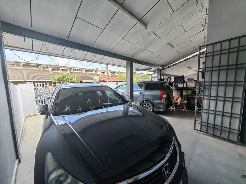 Laman Beringin @ Taman Rinting untuk Untuk Dijual - RM 468,000, Feb 2026 - Car Park - PropertyGuru.com.my