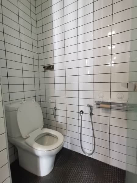 Service Residence for Rent at Flexus Signature - Golden Chua - Bathroom - PropertyGuru.com.my