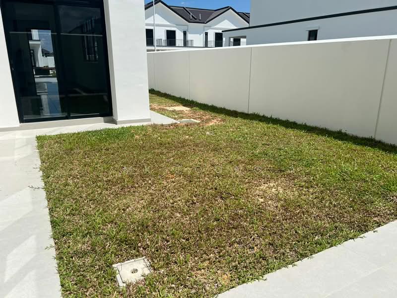 Private garden