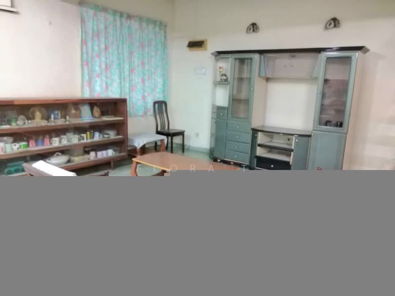 OUG, Taman Overseas Union (Taman Oug) untuk Untuk Disewa - RM 1,600 /bulan, Feb 2026 - Living Room - PropertyGuru.com.my