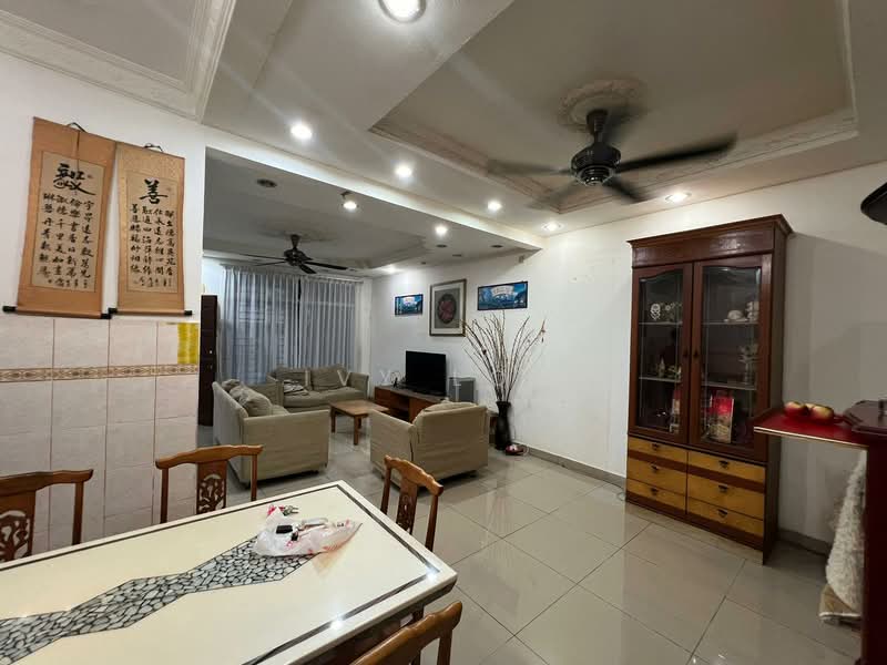 2-storey Terraced House for Rent in Taman Setia Indah (Tebrau) - Ivy Low - Living Room - PropertyGuru.com.my