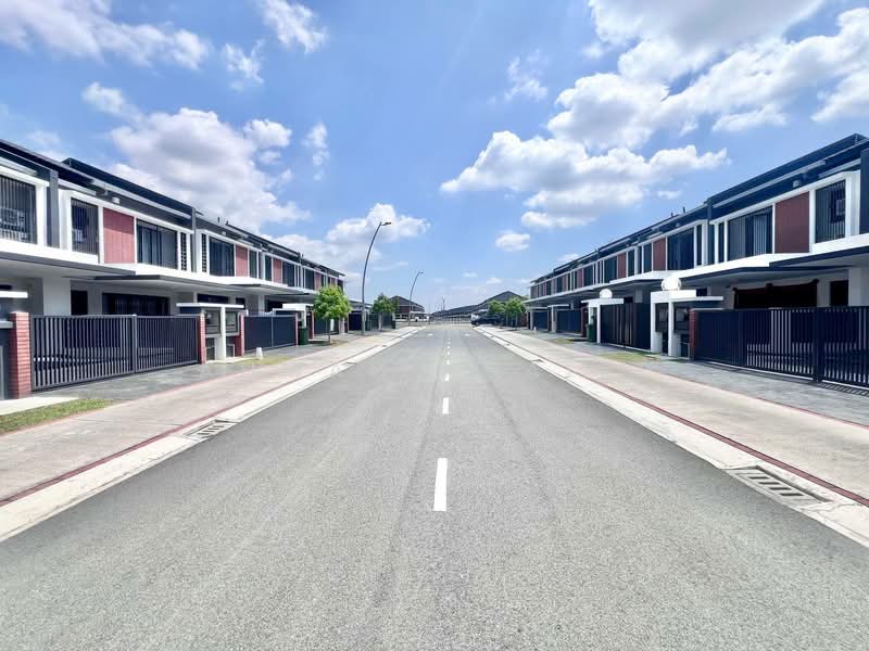 2-storey Terraced House for Sale in Elmina (Shah Alam) - Ahmad Khairi - Exterior - PropertyGuru.com.my