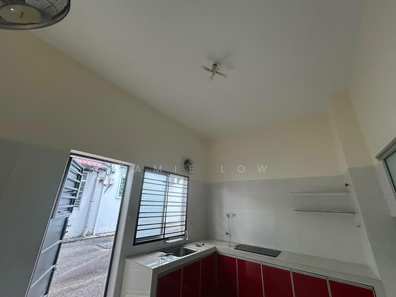 Setia Indah Setia Indahs untuk Untuk Disewa - RM 2,500 /bulan, Feb 2026 - Kitchen - PropertyGuru.com.my