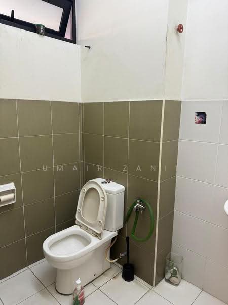 Terraced House for Sale in Setia Tropika (Johor Bahru) - UMAIR ZANIL - Bathroom - PropertyGuru.com.my