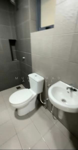 Condominium for Rent at Sky Awani Residensi 4 - Muhammad Amerul - Bathroom - PropertyGuru.com.my