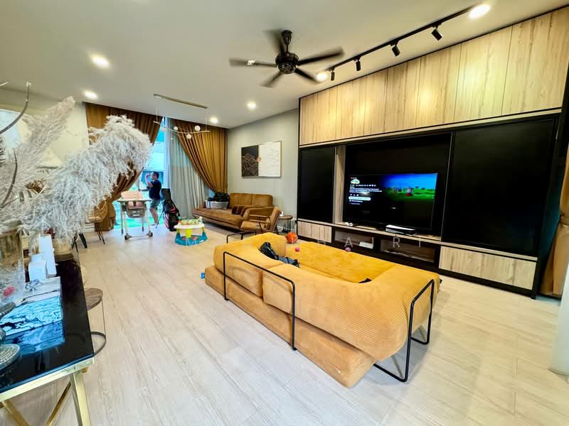 Semi-Detached House for Sale in Denai Alam (Shah Alam) - Ahmad Khairi - Living Room - PropertyGuru.com.my