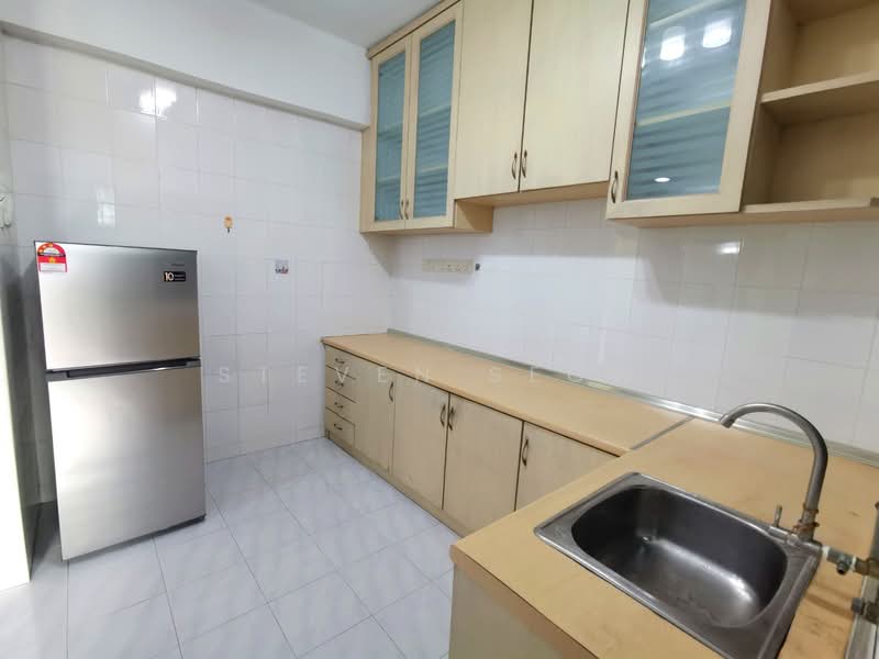 Halaman Kristal untuk Untuk Dijual - RM 500,000, Feb 2026 - Kitchen - PropertyGuru.com.my