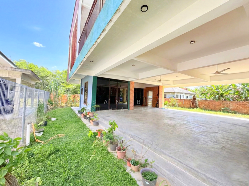 Bungalow for Sale in Nilai (Negeri Sembilan) - Hassan Basri Suhaimi - Exterior - PropertyGuru.com.my