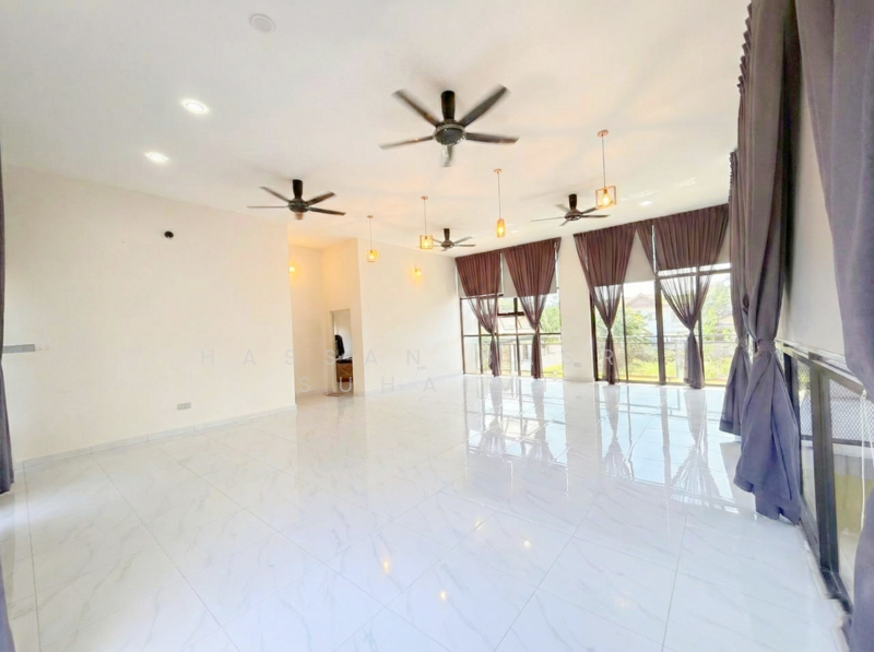 Bungalow for Sale in Nilai (Negeri Sembilan) - Hassan Basri Suhaimi - Living Room - PropertyGuru.com.my