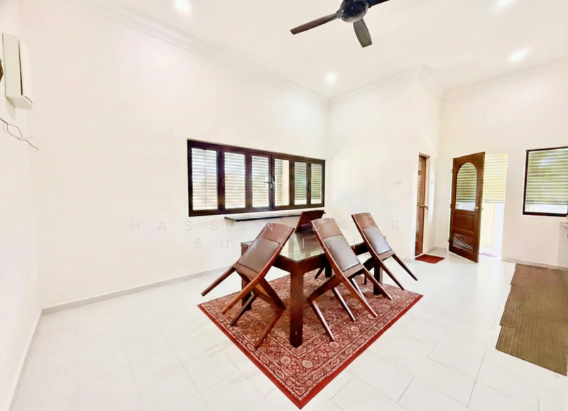 Bungalow for Sale in Nilai (Negeri Sembilan) - Hassan Basri Suhaimi - Dining Room - PropertyGuru.com.my