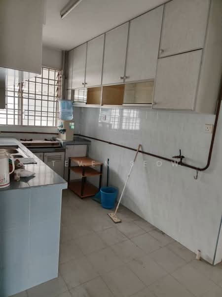 Taman Lip Sin Block 1, 3 & 5 untuk Untuk Dijual - RM 320,000, Feb 2026 - Kitchen - PropertyGuru.com.my