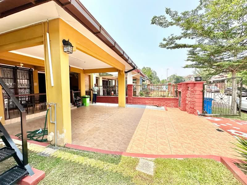 2-storey Terraced House for Sale in Bukit Jelutong (Shah Alam) - Ahmad Khairi - PropertyGuru.com.my