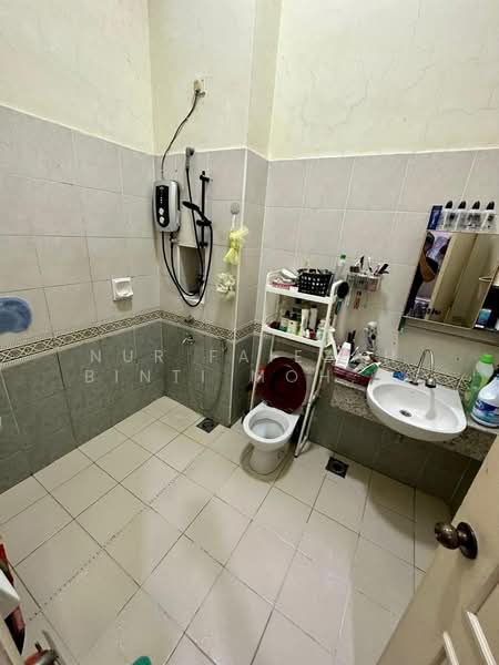 2-storey Terraced House for Sale in Taman Sri Pulai Perdana (Skudai) - Nur Faiezah Binti Mohammad Azhar - Bathroom - PropertyGuru.com.my