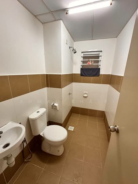 Apartment for Sale at Serunai - Ahmad Khairi - Bathroom - PropertyGuru.com.my