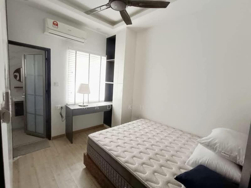 Cluster House for Sale in Sunway Alam Suria (Shah Alam) - Ahmad Khairi - Bedroom - PropertyGuru.com.my
